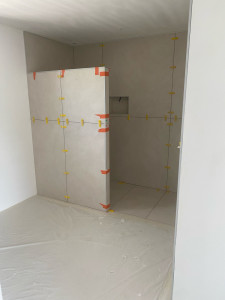 Photo de galerie - Une. Salle de bain.