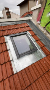 Photo de galerie - Abergement de Velux en zingue 