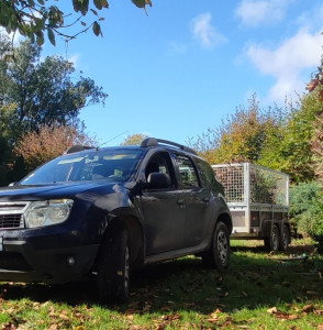 Photo de galerie - évacuation de divers déchets, déchets verts, encombrants...
