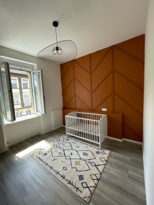 Photo de galerie - Creation de moulure a motif. mise en peinture