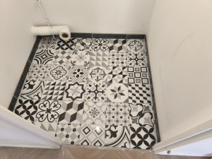 Photo de galerie - Pose d'un sol imitation carreaux de ciments 