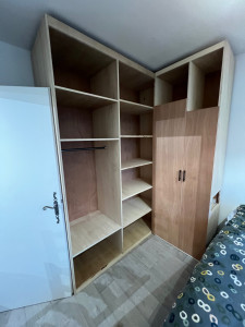 Photo de galerie - Dressing en contreplaqué sur mesure