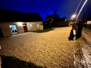 Photo de galerie - Devanture en graviers 