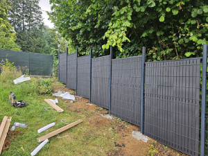 Photo de galerie - Clôture rigide plus occultant sur 30m