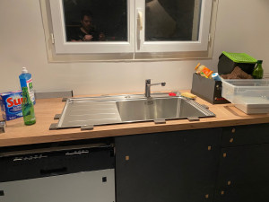 Photo de galerie - Reno cuisine : pendant : pose évier encastré, robinetterie et lave vaisselle