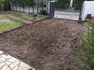 Photo de galerie - Décaissement pour parking 