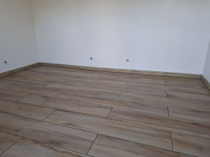 Photo de galerie - Carrelage + plinthes