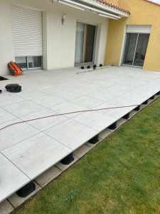 Photo de galerie - Terrasse sur plot 