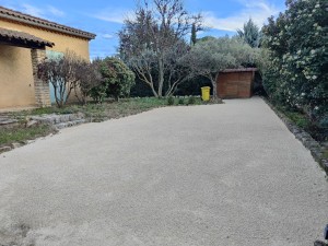 Photo de galerie - Decroutage,pose géotextile et mise en place de clapisette 