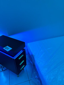 Photo de galerie - Meuble connecter  plus  j’ai  monter et connecter toute la chambre  lit armoire. Montage entièrement + installation des prises ucb +prise 220v + laide + usbc.  Et tout relié au telephone avec jeux de lumière 