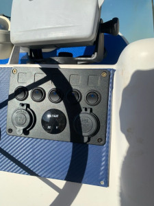 Photo de galerie - Installation commutateur électrique bateau