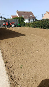 Photo de galerie - Préparation de sol pour semi gazon 