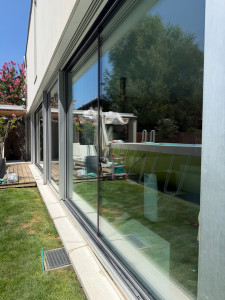 Photo de galerie - Nettoyeur de vitres