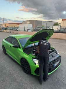 Photo de galerie - Supression catalyseur + ajout pop and bang Audi rs3 2025