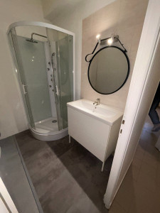 Photo de galerie - Pose de cabine de douche et meuble  vasque