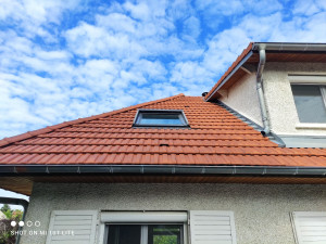 Photo de galerie - Pose velux solaire version confort integra ou électrique pvc ou bois création ou remplacement 