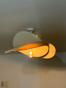 Photo de galerie - Installation de luminaire suspendu