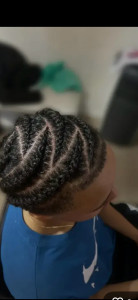 Photo de galerie - Nattes collées homme 