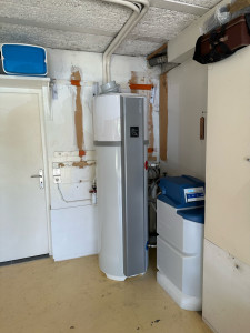 Photo de galerie - Installation et raccordement d’un chauffe eau thermodynamique et un adoucisseur avec filtre