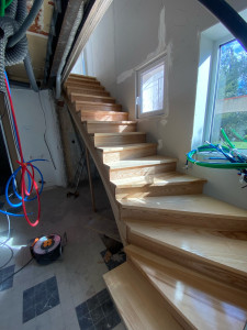 Photo de galerie - Escalier balancé en crémaillère 