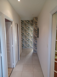 Photo de galerie - Couloir entièrement refait, plafond, murs, porte 