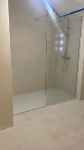Photo de galerie - Rénovation salle de bain ( remplacement baignoire par bac de douche ,puis pose robinetterie et paroi de douche )