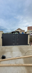 Photo de galerie - Portail / Barrières 