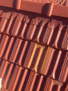 Photo de galerie - Liteaux et toiture réparer 