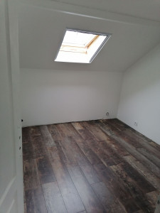 Photo de galerie - Pose parquet et peinture murs