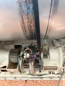 Photo de galerie - Changement courroie sèche linge