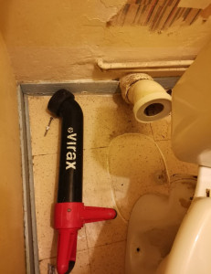 Photo de galerie - Débouchage d'une évacuation WC 