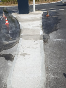 Photo de galerie - Poser les bordures et coulage de béton