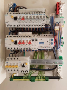 Photo de galerie - Installation tableau électrique