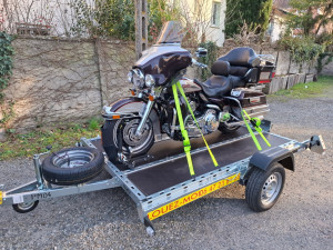 Photo de galerie - Transport grosse moto sur remorque abaissable