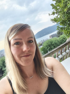 Photo de galerie - Bonjour, moi c'est Anne Sophie 
Exerçant le métier de service à domicile depuis plusieurs années je me lance en tant que micro entrepreneuse.
Je propose l'entretien du domicile et du linge.
Dans un rayon de 15 km.
N'hésitez pas à me contacter ?