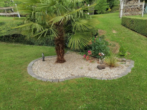 Photo de galerie - Aménagement de petit parterre. 