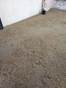 Photo de galerie - Désherbage cour. APRÈS 