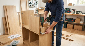 Photo de galerie - Montage soigné de meubles IKEA Leroy Merlin Castorama Brico dépôt avec perceuse visseuse dévisseuse Bosch.