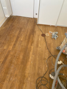 Photo de galerie - Rénovation d’un parquet 