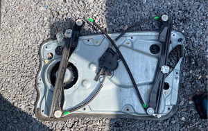Photo de galerie - Remplacement d’un lève vitre sur Skoda Fabia 