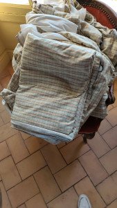 Photo de galerie - Propose ourlet de pantalon,rideau ,