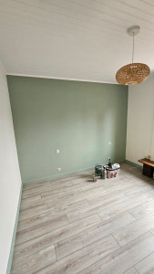Photo de galerie - Mise en peinture d'une chambre et pose d'un parquet