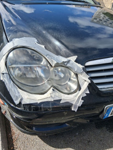 Photo de galerie - Rénovation de  Phares de voiture. Tout optiques opaques où abîmé par le temps et le soleil..