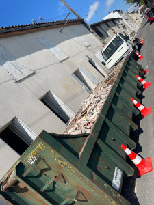 Photo de galerie - Location 10m3 benne gravats 