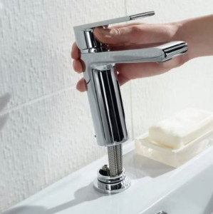 Photo de galerie - Remplacement tout type de mitigeur ou mélangeur .
-cuisine 
-lavabo
-baignoire 
-douche 
...