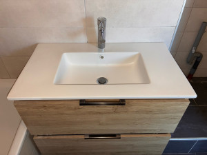 Photo de galerie - Pose meuble avec lavabo