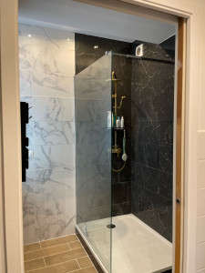 Photo de galerie - B : Création salle de bain et pose d’une douche italienne 