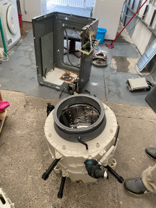 Photo de galerie - Démontage cuve