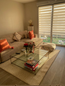 Photo de galerie - Peinture murs - installation stores - montage canapé