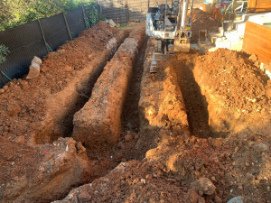 Photo de galerie - Réalisation d’un drain de fosse septique, 35 m linéaires avec accès difficile